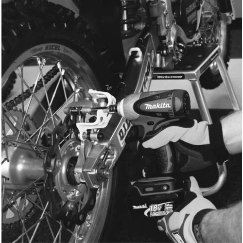 Boulonneuse à Chocs 18V Makita DTW251RMJ + 2 Batteries 4 Ah + Chargeur + MAKPAC 2 8 Boulonneuse à Chocs 18V Makita DTW251RMJ + 2 Batteries 4 Ah + Chargeur + MAKPAC 2 – Image 6