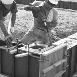 Vibreur à Béton Makita DVR350RME 18 V + 2 Batteries 4 Ah + Chargeur + Coffret -Outils Soldes AFD 103118