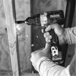 Perceuse-visseuse à Percussion 18V Makita DHP481RTJ + 2 Batteries 5 Ah + Chargeur + Coffret MAKPAC -Outils Soldes AFD 110054