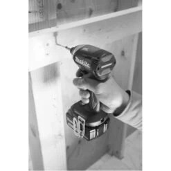 Visseuse à Chocs 18V Makita DTD154RTJ + 2 Batteries 5 Ah BL1850B + Chargeur + Makpac 2 -Outils Soldes AFD 138429