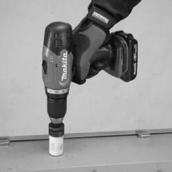 Perceuse-visseuse 18V Makita DDF453RFX1 + 2 Batteries 3 Ah + Chargeur + Coffret Avec Accessoires 7 Perceuse-visseuse 18V Makita DDF453RFX1 + 2 Batteries 3 Ah + Chargeur + Coffret Avec Accessoires -Outils Soldes AFD 158753